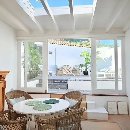 בית נופש Casa Malena Seafront And Private Pool *