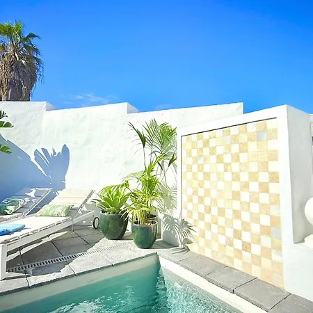 Casa Malena Seafront And Private Pool בית נופש