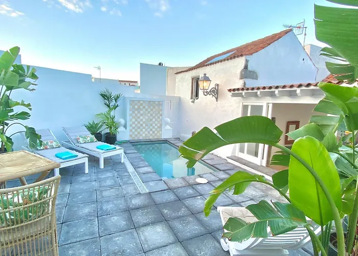 Semesterbostad Casa Malena Seafront And Private Pool